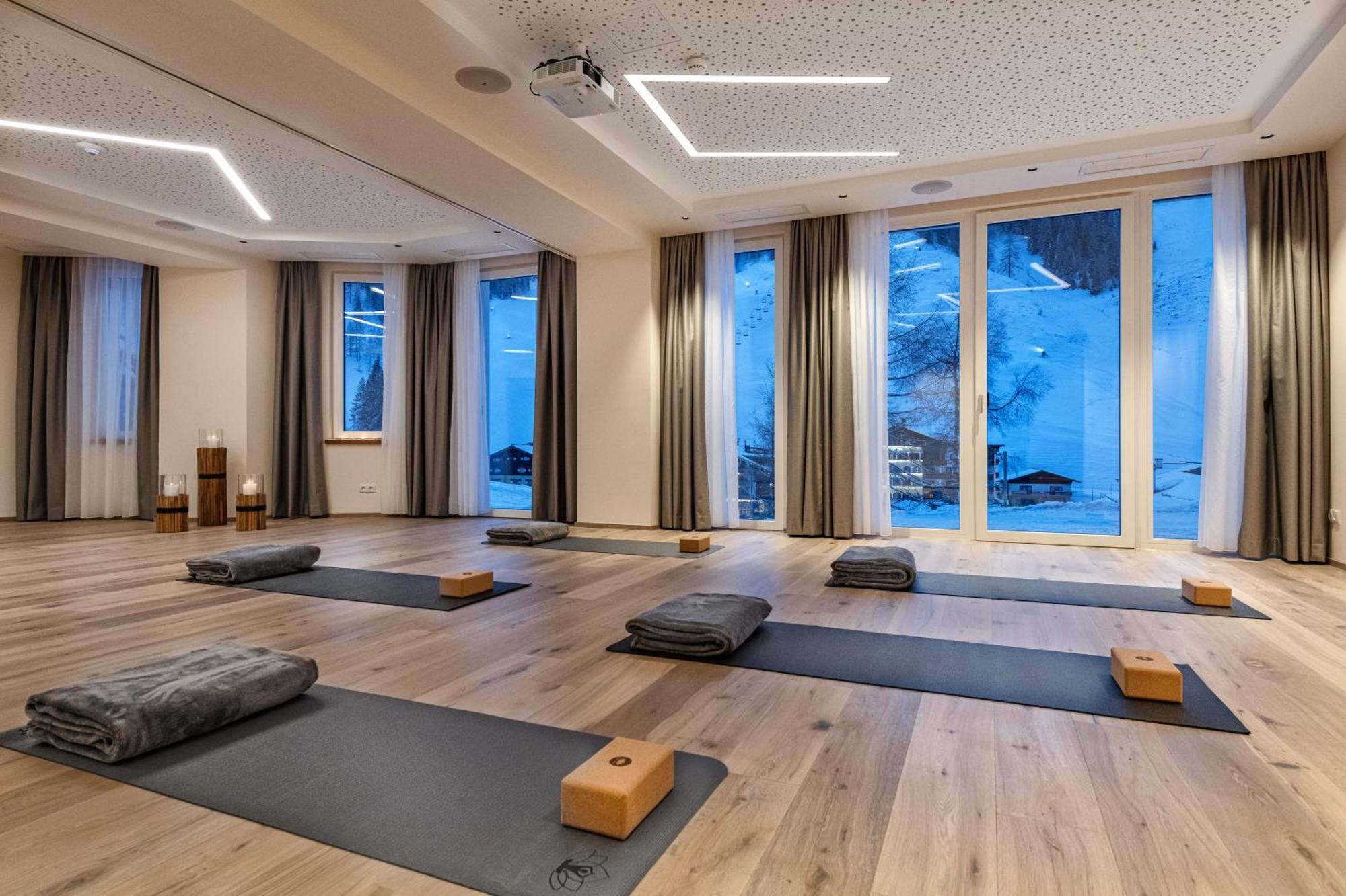 Hotel Alpenhof Superior Цаухензе Екстер'єр фото